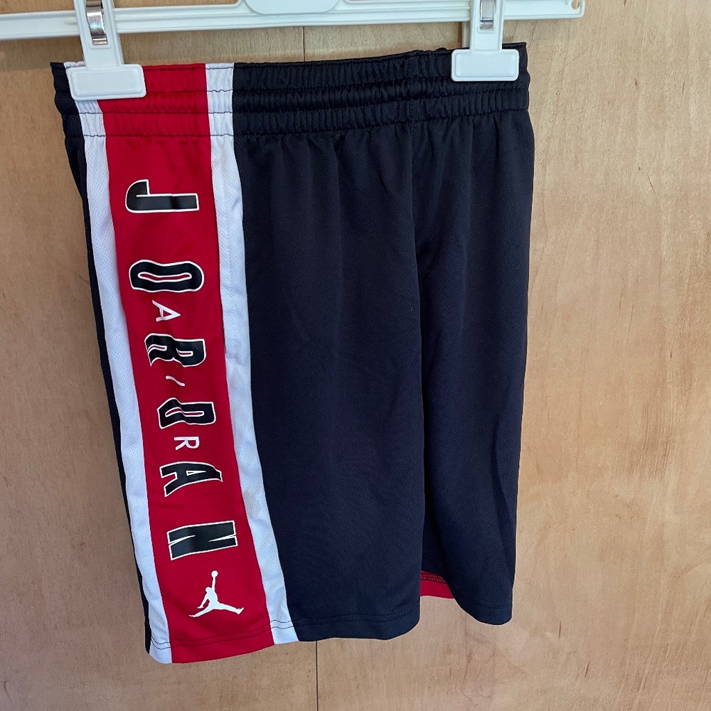 Boy's Medium Air Jordan Shorts